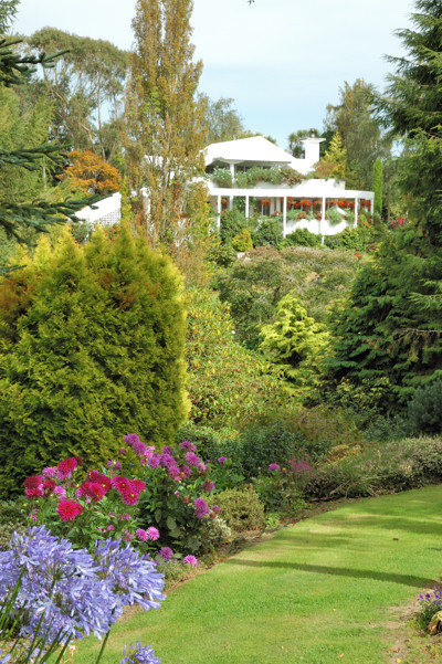 Maple Glen - Built around a private residence